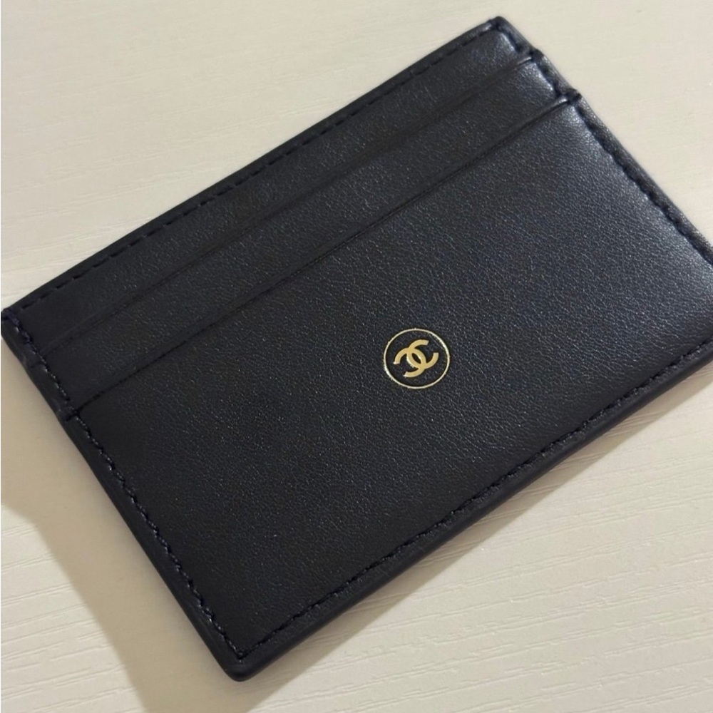 CHANEL GWP Navy Leather Card Holder Nwot